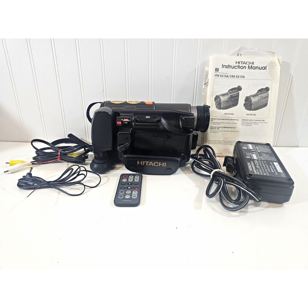 Hitachi VM-E410A 8mm EIS Handheld Camcorder 24x Digital Zoom Remote Case